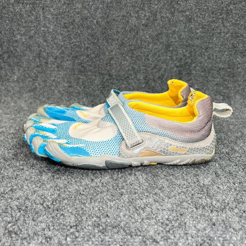 Vibram FiveFingers Bikila Shoes Women's Size‎ 9 Grey Athletic Training Sneakers
